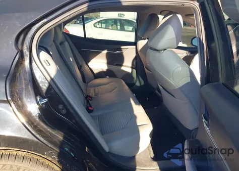 2021 Toyota Camry Se z USA, uszkodzony, nr VIN 4T1G11AK1MU471229